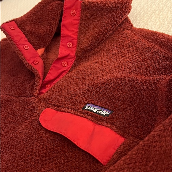 Women’s Patagonia Burgundy Fleece Jacket Size Large - Picture 5 of 6